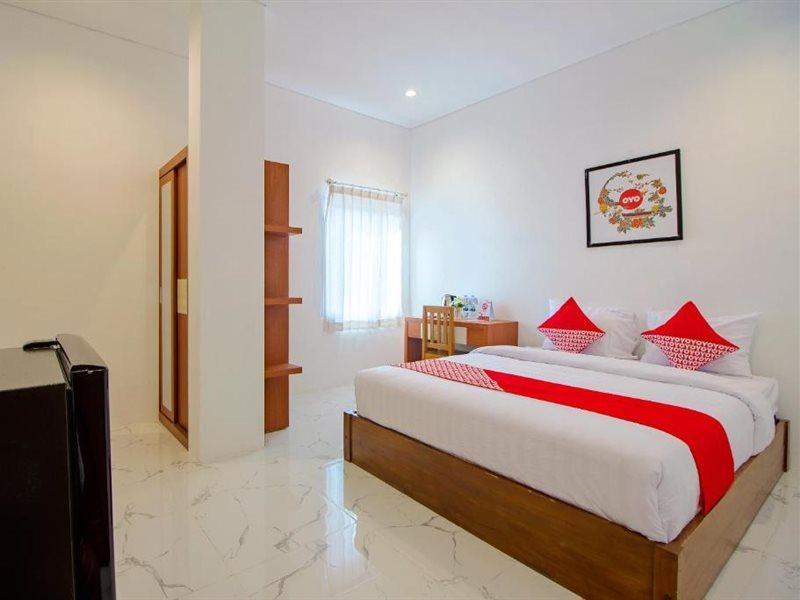 Super Oyo 13I9 88 Exclusive Guesthouse Kejayan Esterno foto
