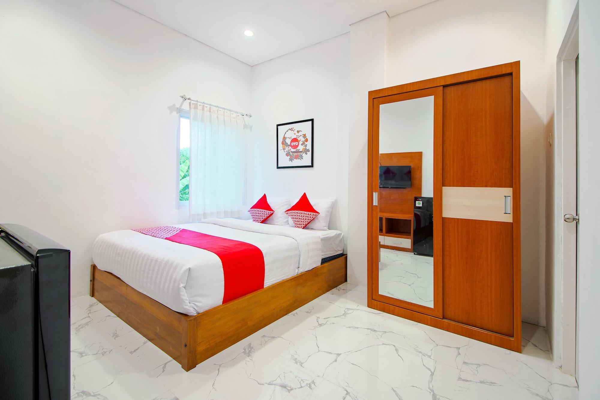Super Oyo 13I9 88 Exclusive Guesthouse Kejayan Esterno foto