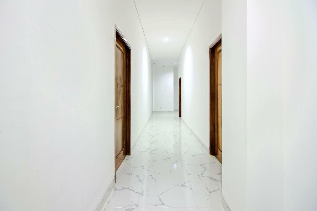 Super Oyo 13I9 88 Exclusive Guesthouse Kejayan Esterno foto