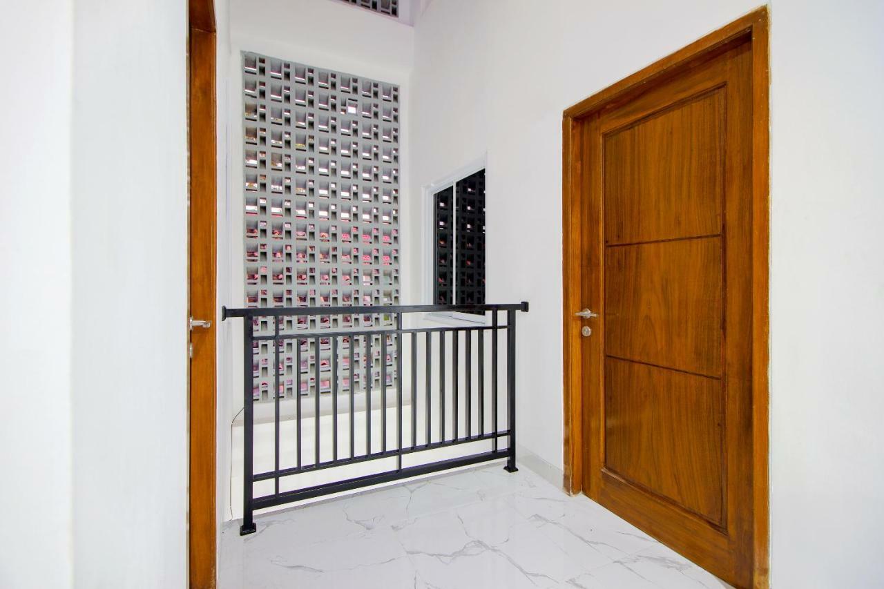Super Oyo 13I9 88 Exclusive Guesthouse Kejayan Esterno foto