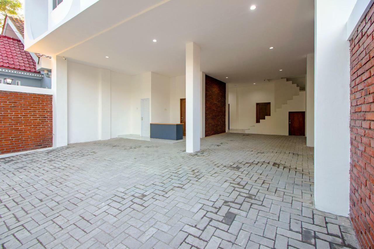 Super Oyo 13I9 88 Exclusive Guesthouse Kejayan Esterno foto