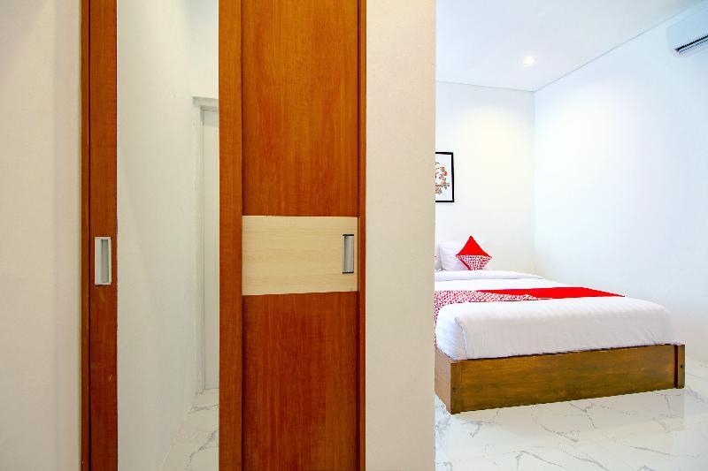 Super Oyo 13I9 88 Exclusive Guesthouse Kejayan Esterno foto